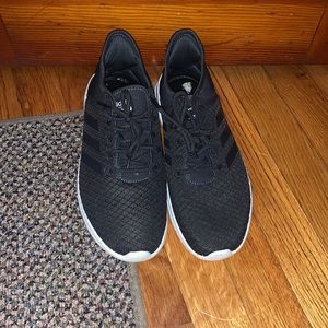 black adidas cloudfoam